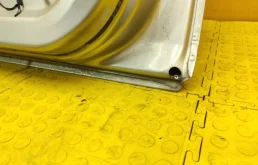 Дверь задняя левая для Mercedes-Benz M class 2003 года на фотографиях