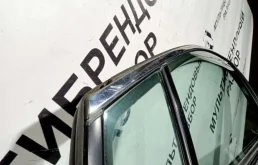 Дверь передняя левая для Toyota Avensis 2018 года на фотографиях