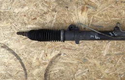 Рулевая рейка для Audi A4 2003 года на фотографиях