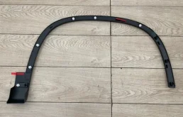 Расширитель арок передний левый для Volkswagen Tiguan 2011 года на фотографиях