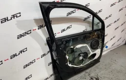 Дверь передняя левая для Citroen C4 2014 года на фотографиях