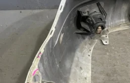 Бампер для Subaru Forester 2005 года на фотографиях