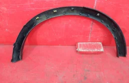 Расширитель арок задний левый для Nissan Juke 2012 года на фотографиях