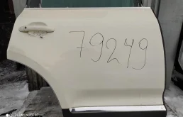 Дверь задняя правая для Volkswagen Touareg 2003 года на фотографиях
