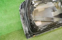 Дверь передняя правая для BMW 5er 2018 года на фотографиях