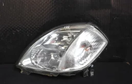 Фары для Nissan Teana 2006 года на фотографиях