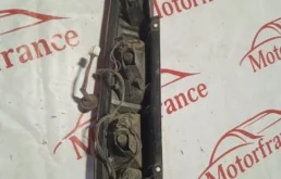 Фонарь внешний правый для Nissan X-Trail 2005 года на фотографиях