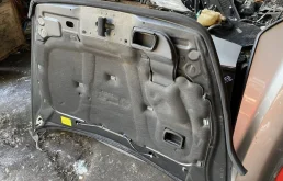 Ноускат для Volvo S40 2005 года на фотографиях