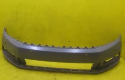 Бампер для Volkswagen Passat 2012 года на фотографиях