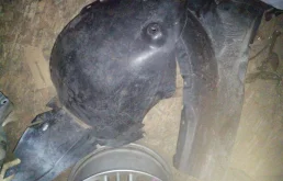 Крылья для Volkswagen Polo 2008 года на фотографиях