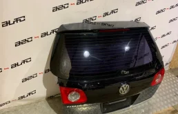 Дверь багажника для Volkswagen Passat 2010 года на фотографиях