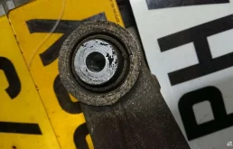 Качающийся рычаг левый для BMW X5 на фотографиях