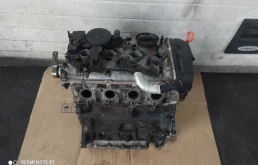 Двигатель без навесного для Volkswagen Tiguan 2014 года на фотографиях