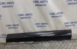 Молдинг двери передний правый для Volkswagen Touareg 2006 года на фотографиях