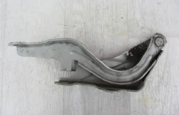 Петля капота правая для Kia Sportage на фотографиях