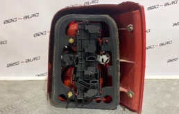 Фонарь противотуманный правый для Volkswagen Passat на фотографиях