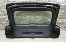 Дверь багажника для Audi Q3 на фотографиях