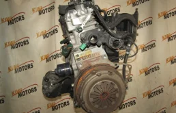 Двигатель без навесного для Volkswagen Caddy 1996 года на фотографиях