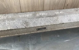 Усилитель заднего бампера для Toyota RAV4 2009 года на фотографиях