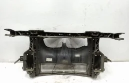 Панель радиатора (телевизор) для BMW 1er 2004 года на фотографиях