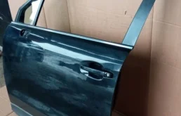 Дверь передняя левая для Subaru Forester 2016 года на фотографиях