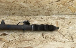 Рулевая рейка для Audi A4 2005 года на фотографиях