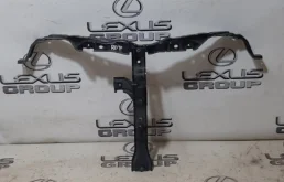 Усилитель переднего бампера для Toyota RAV4 2018 года на фотографиях