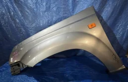 Крыло левое для Nissan X-Trail 2000 года на фотографиях