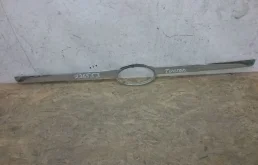 Накладка двери багажника для Hyundai Tucson 2005 года на фотографиях