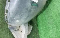 Подкрылок передний правый для Skoda Octavia 2017 года на фотографиях