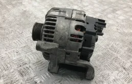 Генератор для BMW 5er 2004 года на фотографиях