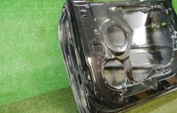 Дверь передняя правая для Hyundai ix35 2010 года на фотографиях