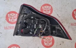 Фонарь левый для Volvo S80 2013 года на фотографиях