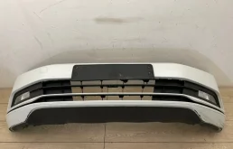 Бампер для Volkswagen Passat 2018 года на фотографиях