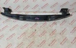 Усилитель переднего бампера для Volkswagen Tiguan 2008 года на фотографиях