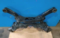 Задняя балка для Nissan Teana 2011 года на фотографиях