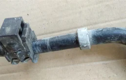 Стабилизатор поперечной устойчивости передний для Nissan X-Trail 2012 года на фотографиях