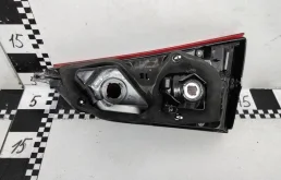 Фонарь внутренний левый для Nissan Qashqai 2013 года на фотографиях