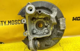 Кулак поворотный левый для BMW 5er 1997 года на фотографиях