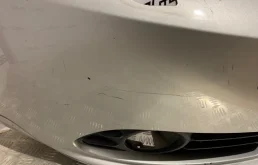 Бампер передний для Volvo S40 2005 года на фотографиях