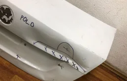 Дверь багажника для Volkswagen Polo 2011 года на фотографиях