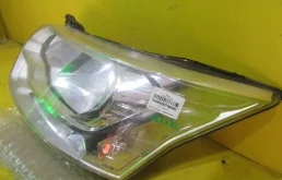 Фара левая для Ford Transit 2022 года на фотографиях