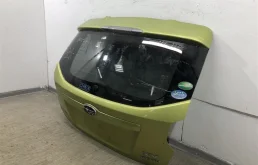 Крышка багажника для Subaru XV 2015 года на фотографиях