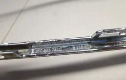 Молдинг решетки радиатора для Skoda Octavia 2018 года на фотографиях