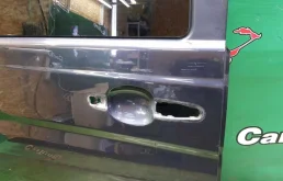 Дверь задняя (сдвижная) правая для Mercedes-Benz Vito 2010 года на фотографиях