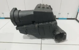 Корпус воздушного фильтра для Skoda Octavia 2008 года на фотографиях