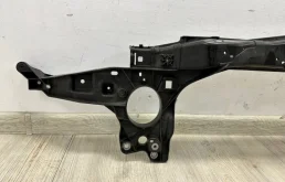 Панель радиатора (телевизор) для Porsche Cayenne 2016 года на фотографиях