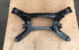 Задняя балка для Nissan Murano 2015 года на фотографиях