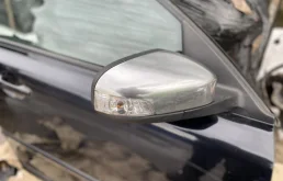 Дверь передняя правая для Volvo S40 2011 года на фотографиях