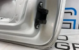 Стекла и зеркала для Mercedes-Benz Vito 2011 года на фотографиях